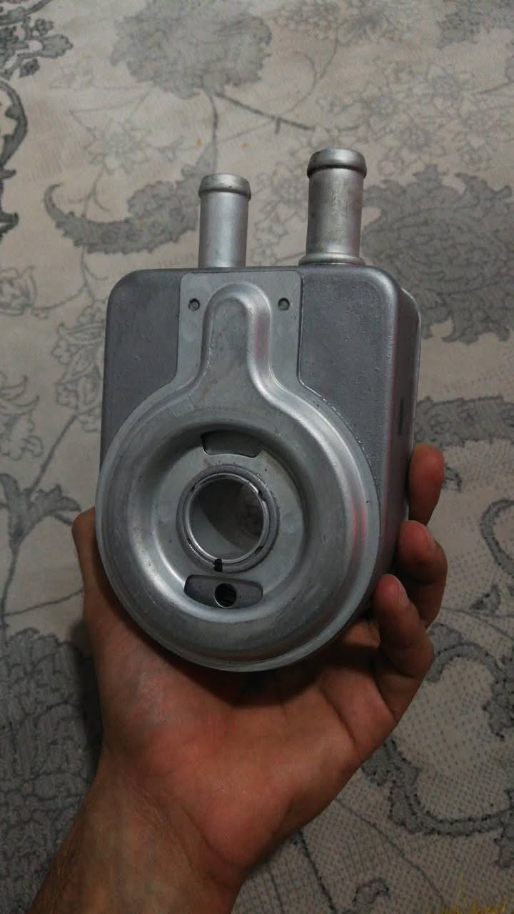 براد دهن مكينة أصلي موبز الشكل الكبير أنتبه الكبير  قطعة غير مستعملة يرهم اوبتيما 2016 محركات 2000 و 2400 وسبورتج 2018 وسوناتا الخليجي فقط وانطي بي ضمان رجوع اذا كان غير اصلي او مستخدم


**إذا كنت صاحب هذا الإعلان وتريد حذفه لأي سبب، رجاءا أرسل رسالة إلى الدعم الفني**