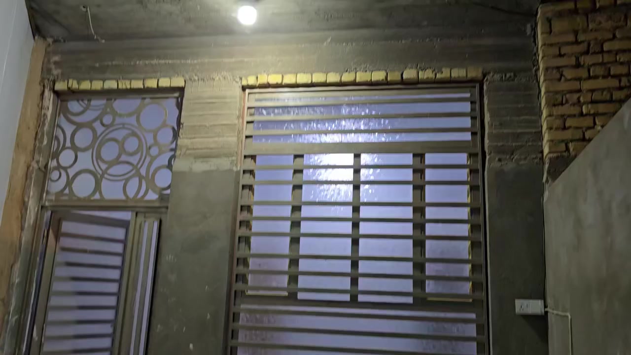 للأيجار بناء حديث مامسكون قبل
الإسماعيلية الثانية الحولي شارع سيد جاسم 
كامل من كلشي ( ماطور اوتوماتيك . تانكي ماء . سخان . اناره . خط مولد . جرس (  جاهز للسكن )
 سعر 350 ( ملاحظه دفع أول ثلاث اشهر مقدمة )
***********
