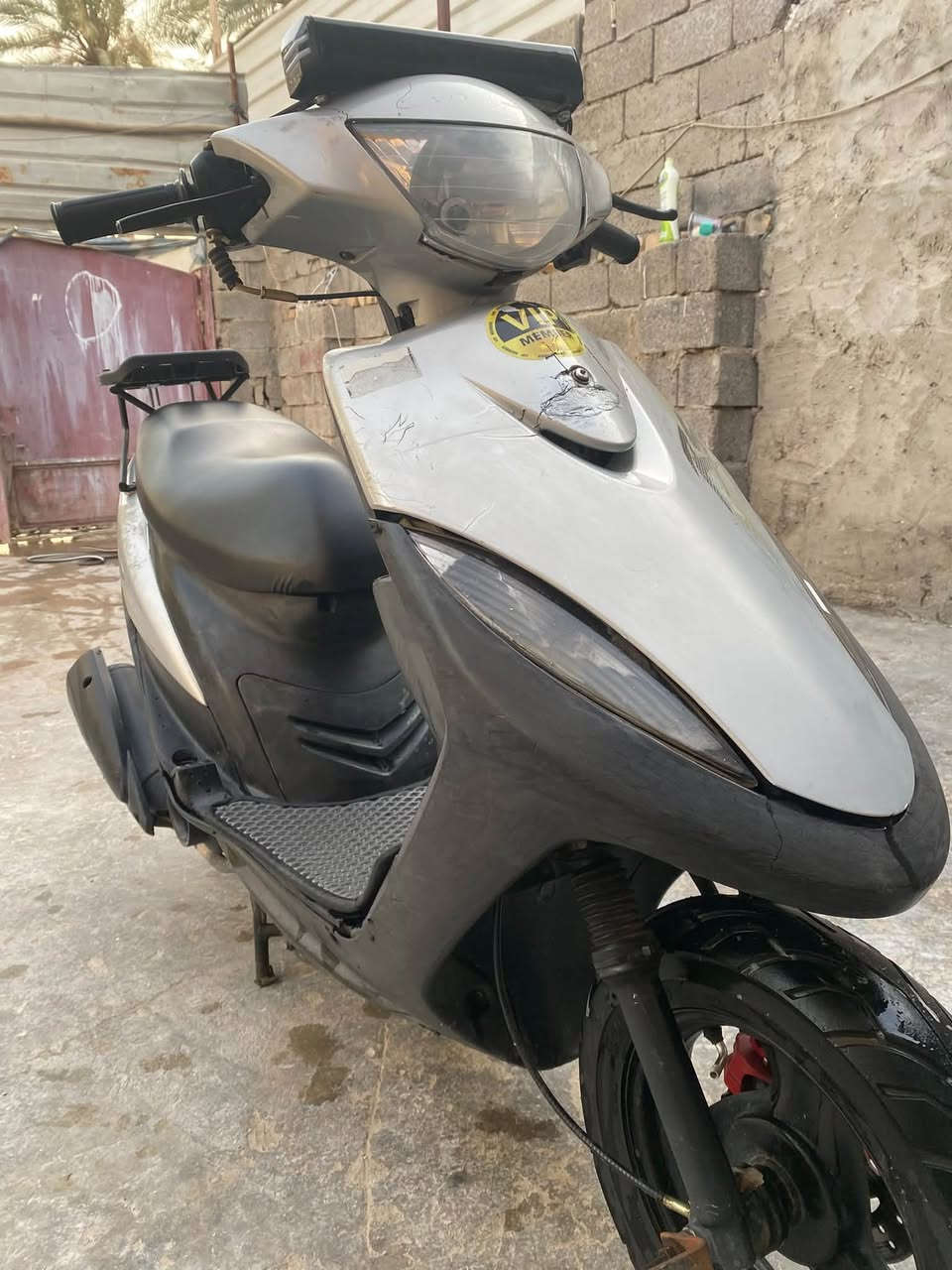 سلام عليكم شباب دراجه ماكس عدله بلاديه للبيع كفاله عامه اي نقص مابيها مكينه مفتوحه لاتبخير لاتنقيص مكينه خير من الله ناعمه شلعه ومعدل الدراجه كلشي بيها كامل السعر ٧٠٠وبيها مجال الشراي يشلع عيوني رقمي ***********المكان بغداد البياع الشرطه الخامسه
