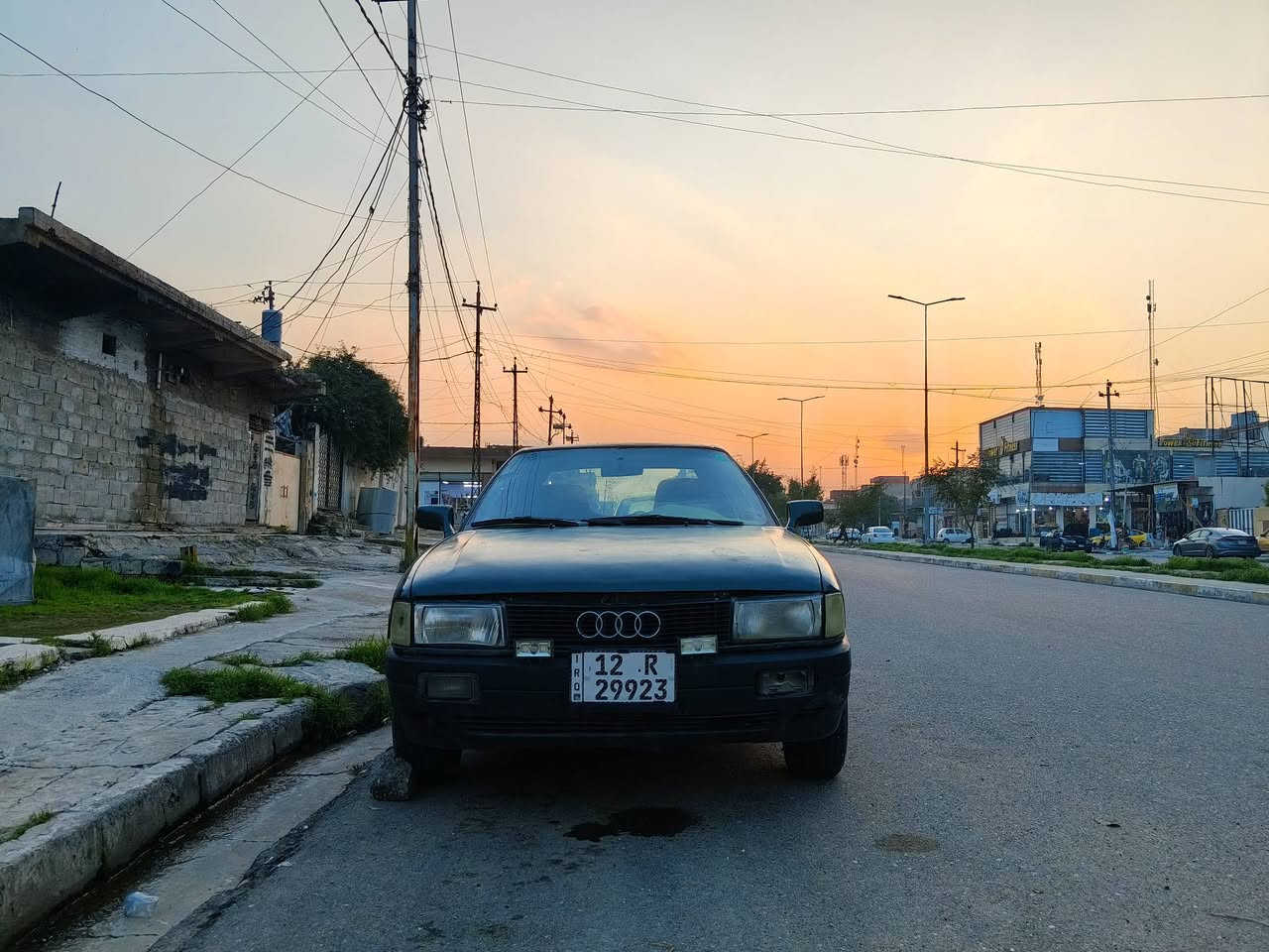 السعر 25 وبيها مجال
مكلف بلنشر   لاترسلني اتصل على هاذ الرقم ***********
اودي موديل 1988 سنويه وهز وكاربون جديد 2026
