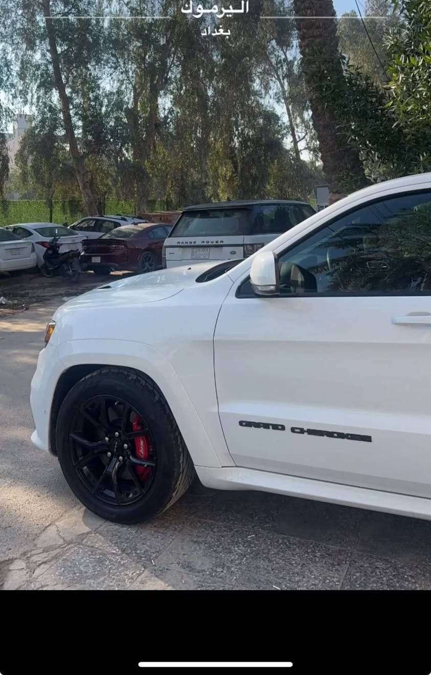 جيب SRT 6400 موديل2021 ( جاملغ خلفي صبغ )
السياره SRT اصل فول مواصفات 1/1 ام الرادار 

ماشيه26ميل حقيقي 

السياره رقم بغداد مميز الجديد بأسمي 

مسويله هزه جديده 

المواصفاات ….

بصمة -بانوراما-رادار أمامي-ماوس 5 وضعيات قياده 

كشنات حضن SRT  كنتارا 

قماره كنتارا  

تدفئه وتبريد بالكشنات الاماميه-تدفئة ستيرن 

تدفئه بالكشنات الخلفيه  - سستم سماعات ودمام - رادرات جانبيه

فجوج برمبوا  SRT 6 بستم _جنطه كهرباء

ويل SRT اصل 20 -كشنات ميموري 

كشنات الاماميه كهرباء- شاشه كبيره 

٥ وضعيات قياده 

لايتات الاماميه زينون بلاد -كشتفات زينون 

دواخل  كاربون فايبر بلاددد 

السياره عليه تفريغ وبرمجه مصطفى.              

 تخم تاير جديد

السعر/35,000$

***********

