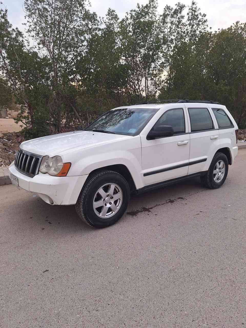 السلام عليكم جيب شيروكي 2008 للبيع  حادثه جاملغ فقط ومصبوغه حزام جماليه بدون دواخل  
محرك  3700  وكير. مكفولات  
تبريد قطعتين ثلج ثلج  تدفئه كشنات 
حداديه صدر نظيفه جدا 
مواصفات فوول  سلايد كشنات كهرباء وخزن وتدفئة 
شاشه بلي كار فول كامره دواره  حساسات تحكمات
الخ ...
رقم بغداد ألماني سنويه مجدده لل 2027  تحويل مباشر 
السعر.  92 
***********
***********
