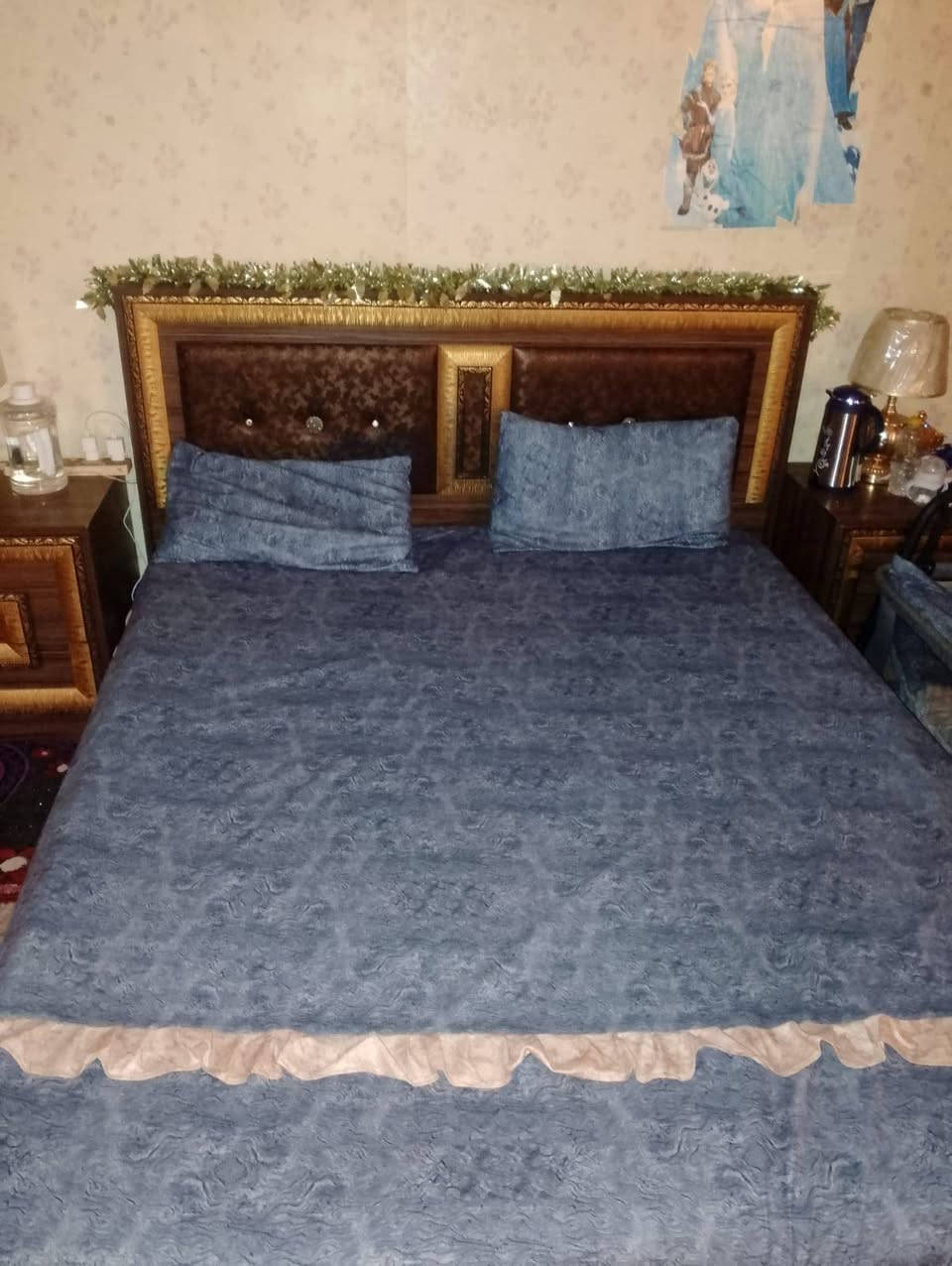 سلام عليكم غراض نضيفه و جديده سنك75 طباخ 150 ثلاجة 150 تخم 175 الغرفة 200 وبيهن مجال لطيبين نتصال ***********
