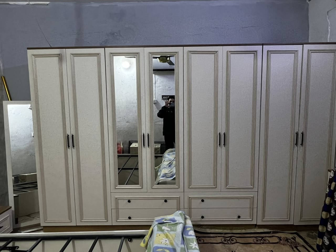 غرفه تركيه جديده للبيع 
بسعر مليون و500 الف وبيه مجال بسعر 
للاستفسار الاتصال ع هذا الرقم 

***********
