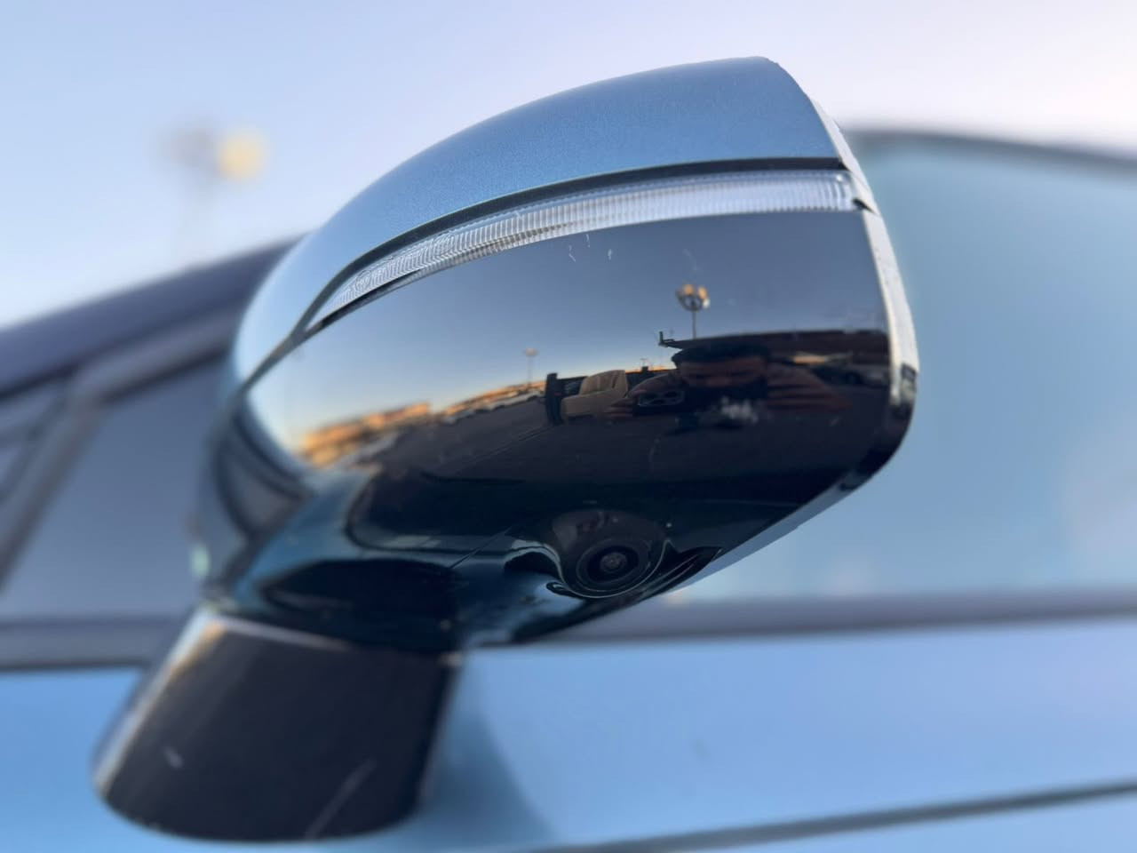 السلام عليكم كيا كرنفال. 2024 SX-prestige برستيج وارد امريكي فول 1/1 دخول جديد (بدون رقم )

‏Kia Carnival Mpv SX-Prestige2024   3.5L
 
                  حجم المكينه : 3500 V6
         المسافه المقطوعه : 22mi
الضرر :  جاملغ و بنيد مبدلات اصلي نفس الون بدون قطره صبغ
            ايرباك ستيرن و برده
#مواصفاتها 
فتحتين سقف
1.شاشه 
2.كامرات 360 امامي وخلفي وجانبي وداخل السيارة هم كامره 
3.بصمه
4. نظام ايكو + سبورت + سمارت
5.ويل كب 
6. تشغيل عن بعد
7.حساسات خلفي امامي وجانبي
8.بيبان كهرباء اثنيهن 
9.لايتات لد
10.لايتات زنون
11.بكلايتات لد
12.اشاير بالمري
13.رادارات 360 امامي وخلفي وجانبي
14.كشنات جلد لون مشمي بلادي
15.ثلاث قطع تبريد
16.هيترات بالكشنات حار بارد
17.هندبريك بصمه
18.شحن وايرليس
19.هيتر بالاستيرن
20.كشافات 
21.مري شفط +قلاب من ترجع ع بك تنزل للأسفل + كامره 
22.كشنات كهرباء 
23.كشن السايق ميمري
24.تحديد مسار
25.الكشنات الخلفيه سياحي+تدفئه و تبريد
فول موصفات 1/1 جاهزه 
السيارة جديدة بمعنى الكلمه واحلى من الصور 
مكان السياره /كربلاء _مدينه المعارض 
للأستفسار ***********
