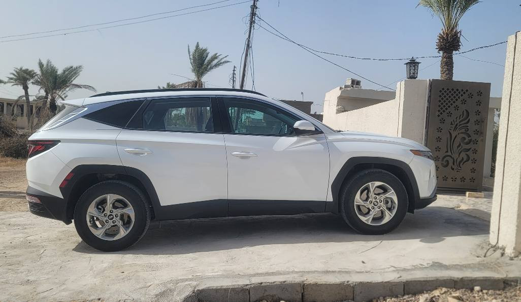 توسان موديل 24 وارد امريكي بدون ارباك بدون صبغ  صور امريكا بالمنشور ماشيه 26  فول مواصفات للخير عده البنوراما رقم بغداد الجديد السعر 185 يوجد بيع او مراوس  موبايل ***********
