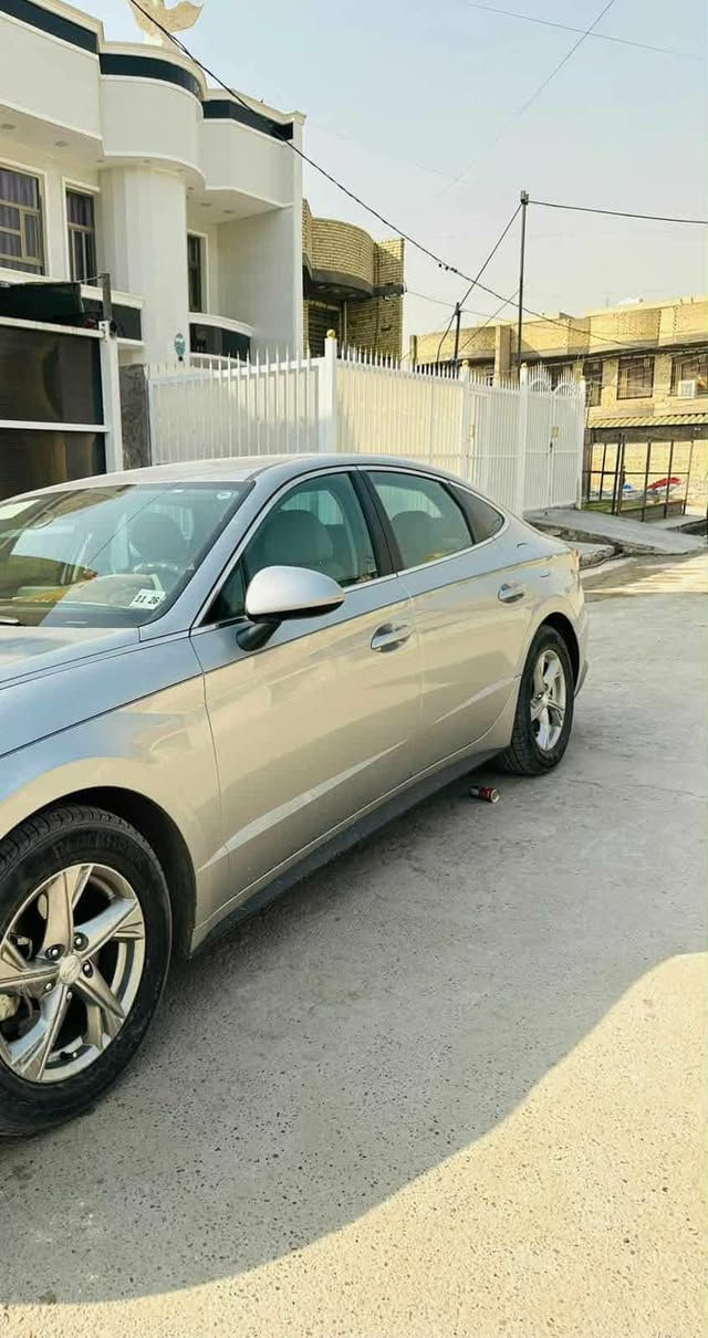 سوناتا وارد امريكي موديل 22 رقم مثنى صور الحادث بصور فقط بنيد مبدل وكاله باقي سيارة كفاله رقم الهاتف 
*********** السعر 167
