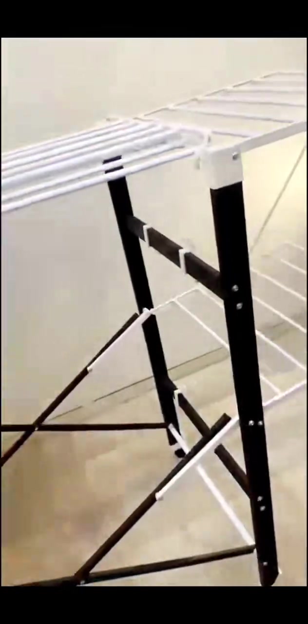 طي بسيط🫰
توفير مساحة👏
تركيب بسيط👍
بكرة متحركه ✌️
مزود بوظيفة فرامل🫶
قاعدة أرضية عامودية بأربعة أركان🫷
تجميع لتسهيل السعة الكبيرة🫸
ومظهر أنيق😍


**إذا كنت صاحب هذا الإعلان وتريد حذفه لأي سبب، رجاءا أرسل رسالة إلى الدعم الفني**