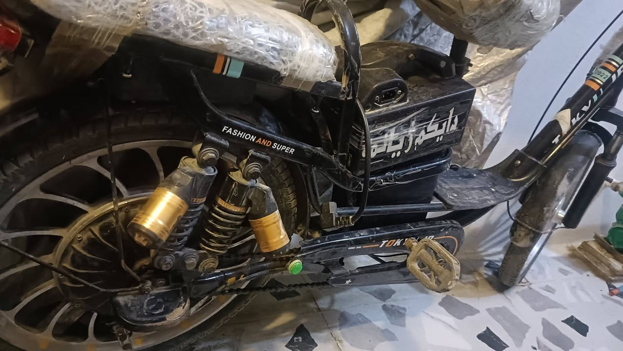 دراجه حجم عشرين اي عيب مابيه كلش مضبوطه شرط الفحص مع شاحنته جاهزه سعره 110


**إذا كنت صاحب هذا الإعلان وتريد حذفه لأي سبب، رجاءا أرسل رسالة إلى الدعم الفني**