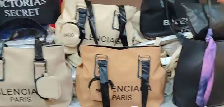 ياالله يارزاق جنط نسائيه القطعه ب٦ وتوصيل جميع المحافظات ب٣


**إذا كنت صاحب هذا الإعلان وتريد حذفه لأي سبب، رجاءا أرسل رسالة إلى الدعم الفني**