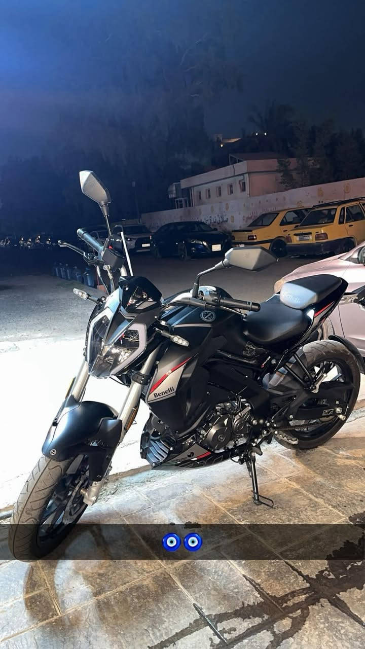 السلام عليكم
بنلي 180 S للبيع 
موديل ٢٠٢٤
ماشية ١٦٠٠ كيلو
الدراجة جديدة اخت الزيرو 
السعر ٣ ملايين وربع وبيها مجال بسيط 
***********
