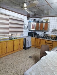 بيت للبيع حي العامل الثانية  المساحة 200م طابق واحد غرفتين وهول واستقب...
