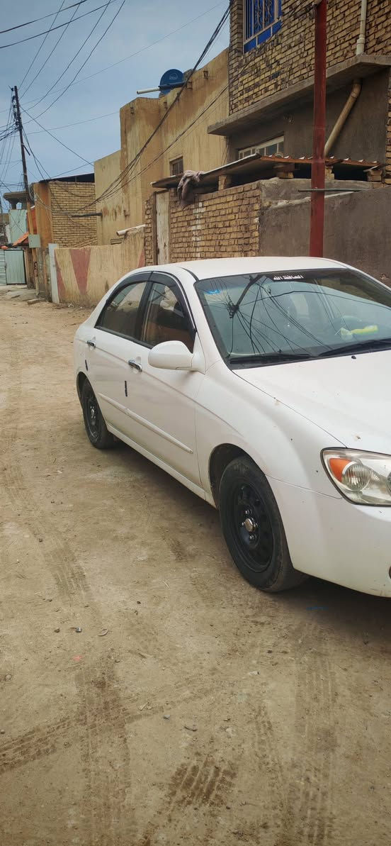 السلام عليكم
للبيع كيا سيراتو موديل 2006 رقم بغداد بسمي تحويل مباشر مكينه 1600 مكينه كير حداديه مكفولات خير من الله سياره دواخل شواصي  لغود تكم كفاله بيها 3 قطع صبغ موجوده الصوره يمك بل سونار تبريد ثلج ❄️ كهربائيات كله شغاله سياره حلوه وكامله مال جناي 

السعر 82 وبيه مجال بسيط 

العنوان  (حله نادر الثالثة) 

للاستفسار ( ***********)
