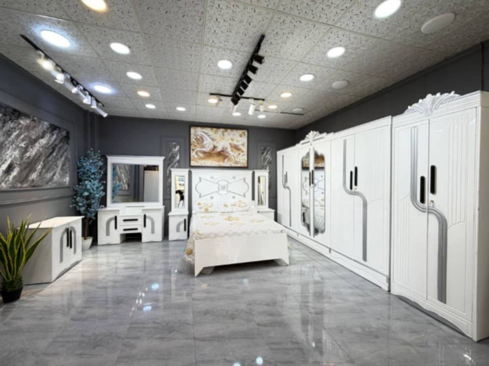 عندي هاي موديلات كلش حلوه وراقيه وسعر مناسب ميلون و٥٠٠ وبي مجال مكان حله


**إذا كنت صاحب هذا الإعلان وتريد حذفه لأي سبب، رجاءا أرسل رسالة إلى الدعم الفني**