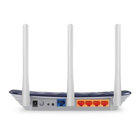 السلام عليكم

راوتر Tp-link Archer C20  شغال بدون أي مشكلة. 
سبب البيع: تطوير الراوتر لفئة أعلى تناسب احتياجي. 

بعض المميزات:

1. يدعم تقنية AC اللاسلكية لبث نت مستقر وسريع بترددين مختلفين.
2. سرعة إجمالية تصل لـ 750Mbps (433 على 5GHz و 300 على 2.4GHz).
3. مجهز بـ 3 هوائيات خارجية توفر تغطية واي فاي ممتازة لكل الغرف.
4. يدعم وضعيات تشغيل مرنة (Router, Access Point, Range Extender).

السعر 25 الف واصل لباب بيتك.


**إذا كنت صاحب هذا الإعلان وتريد حذفه لأي سبب، رجاءا أرسل رسالة إلى الدعم الفني**