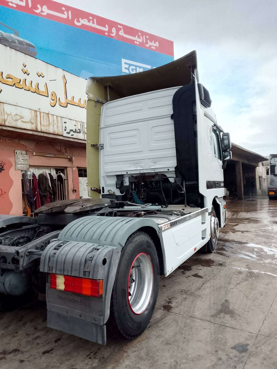 للبيع اكتروز موديل 2002رقم نينوى بسمي سنويه جديده مثبته صهريج سياره جهازه شرط التحويل سعر 190بيه مجال للتواصل ***********
