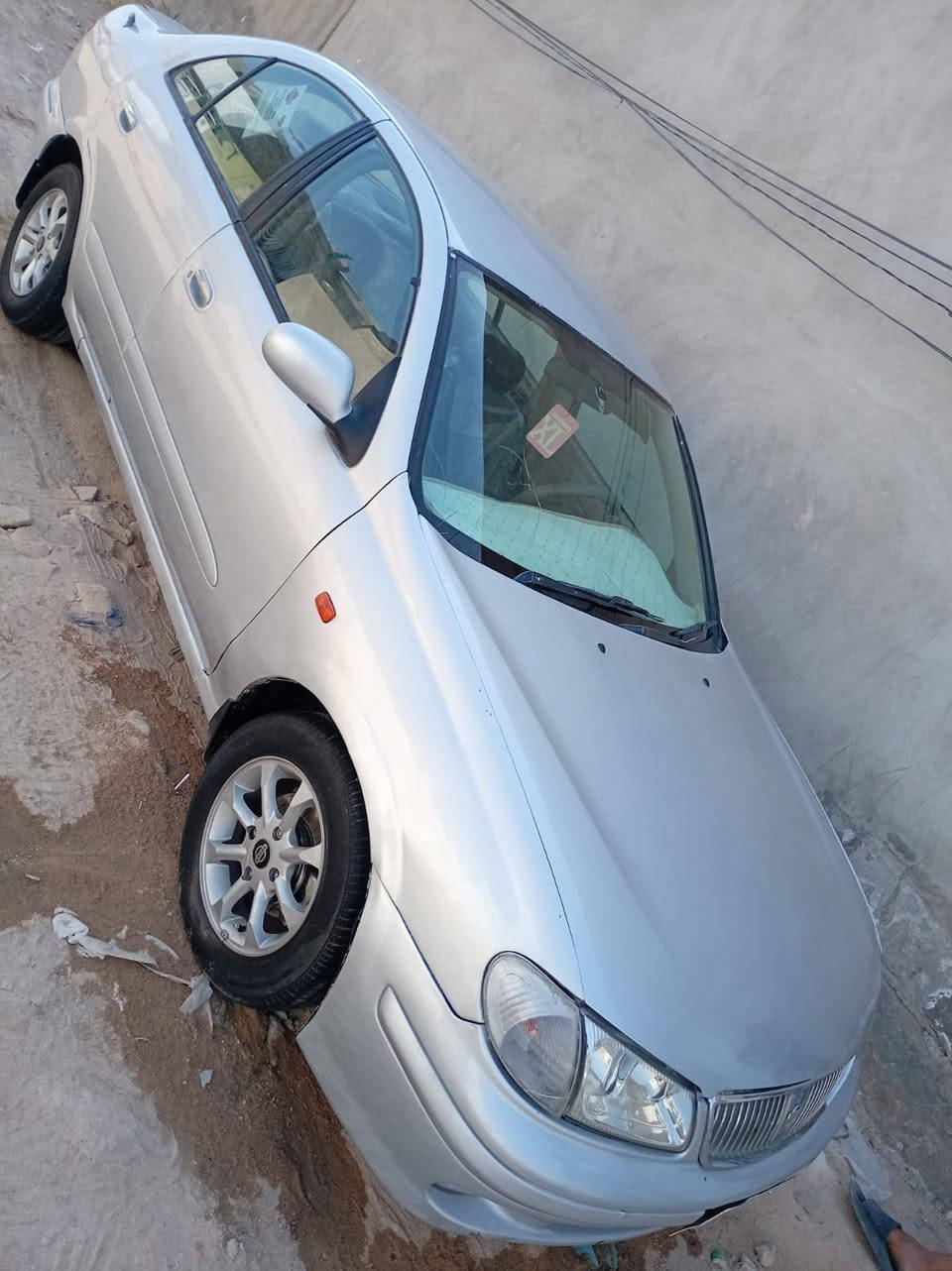 السلام عليكم سياره سني مصبوغه عام كير حداديه تبريد مكينه كله جديد رقم قادسيه مشروع وطني تحويل بل نجف ترهم مراوس والبيع موديل 2000 مكان نجف سعر 53 وبيها مجال قليل رقم الهاتف ***********
