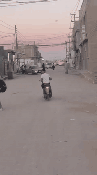 قطعة ارض للبيع مساحة 75متر واجهه 5,5طابو سند 25قرار محكمة خدمات ماء مجاري كهرباء مولد تبليط عرض الشارع الرئيسي 12الفرعي 9متر تبعد عن الأمام الحسين 5كيلو ثالث قطعة بل فرع السعر 33مليون وبيه مجال قليل العنوان كربلاء حي الجامعة طريق حلة كربلاء مقابل جامعة فريحة 
الأتصال 
***********
