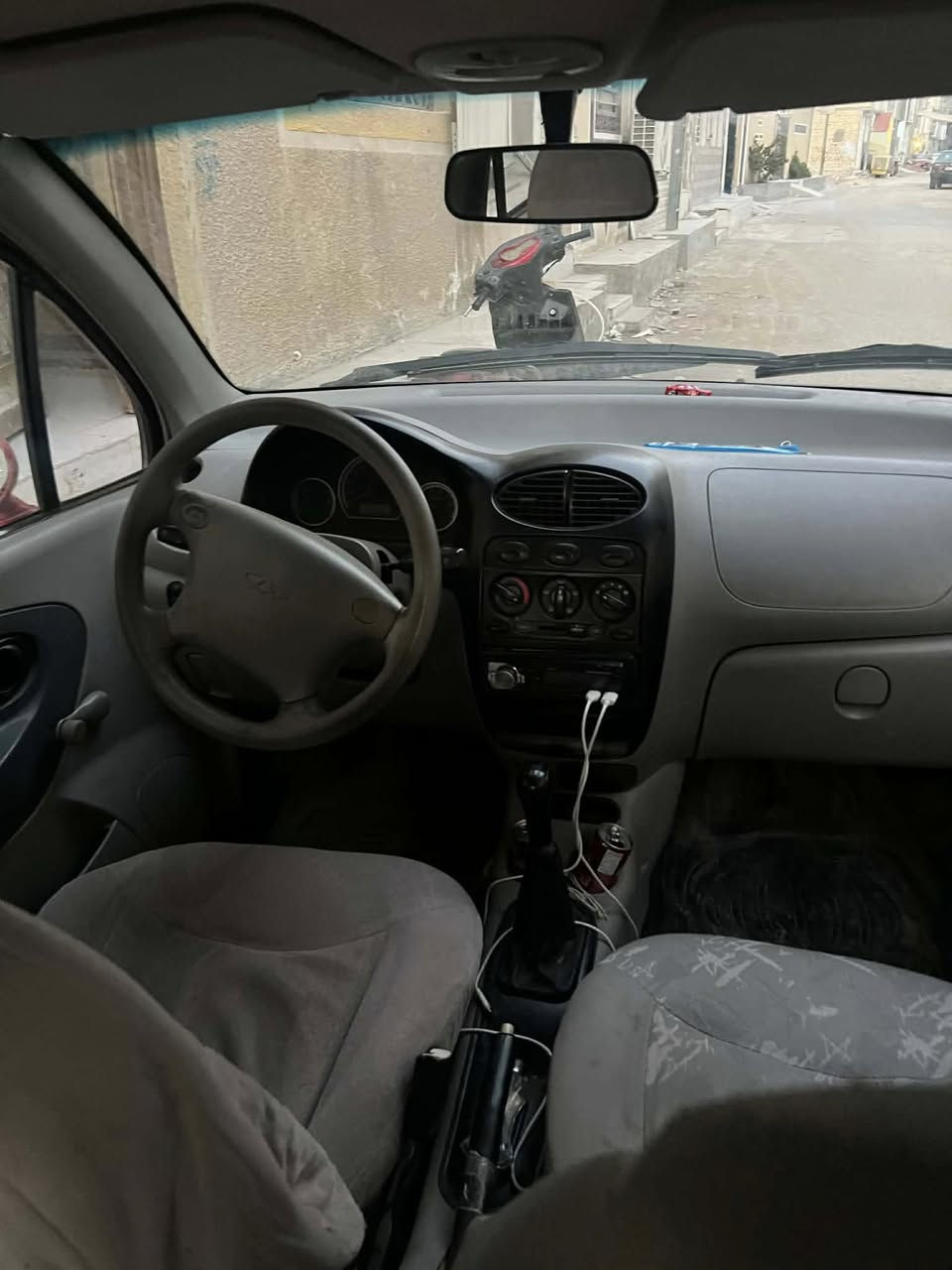 سلام عليكم ورحمة الله وبركاته كيو كيو2012 حمراء للبيع كير عادي للاستفسار***********
السعر28وبيه مجال
