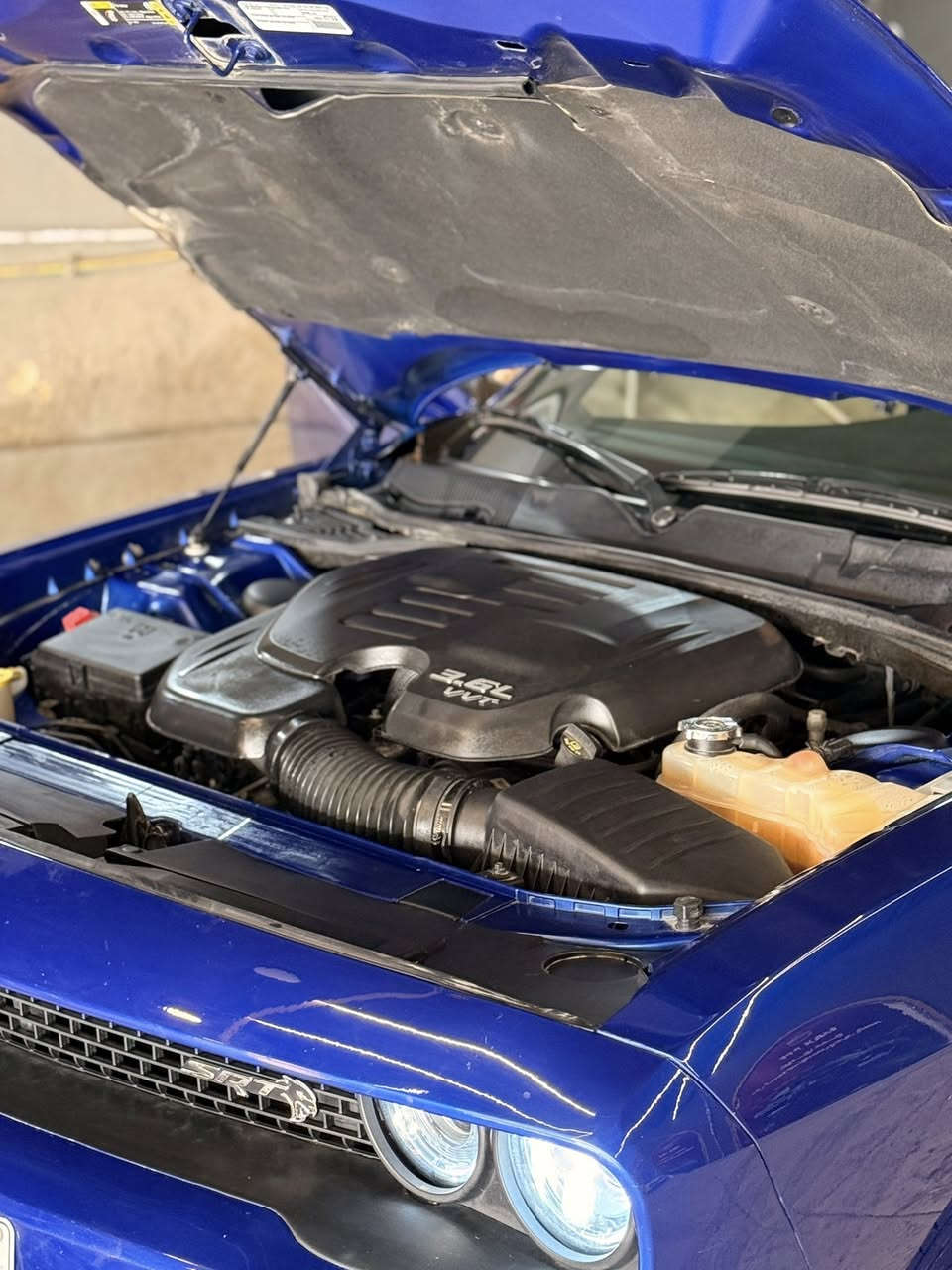 دوج جالنجر GT 2022 بلاك توب
طبعا المواصفات الاعتياديه
السيارة امبدل جاملغ جهة السايق بس يعني قطعة وحده لا دواخل ولا ايرباك
السيارة ماشية 43 مايل
وللمعلومة السيارة مصروف عليها وامرتبه
عليها سستم كزوز رياضي 

 امبدل طخم تايرات
شرط نوعية درجة اولى
امبدل طخم دسكات

امبدل طخم بلكات شرط اصلي

امبدل دهن محرك

امبدل دهن كير

لايتات زينون اصلي

ابراكيت لحية

تاير سبير

ربل بنيد/ ارضيات حماية دعامية /إلى اخره من هل نواعم 

ماناقصها ايشي والسيارة صاير عليها ادامة غرفة احتراق إلى آخره
وما ننسى السيارة مبرمجة برمجة كلش قوية يعني السيارة ماناقصها ايشي 

والسعر 220

للعلم السيارة امبولشه وكاملة مابيها اي نقوصات شرط

*********** للأستفسار الاتصال على هذا الرقم
