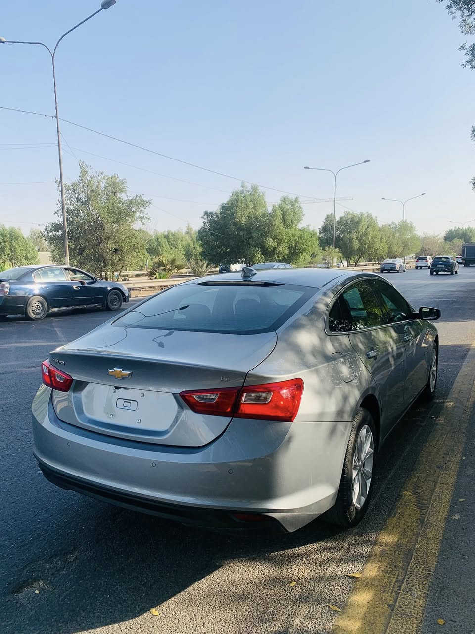 شوفر ليت ماليبو LT 2025
دخول جديد حادث بنيد وجاملغ بدون شواصي سيارة جديد مرقم بغداد ماشية 12 الف مكان السيارة بغداد ***********
