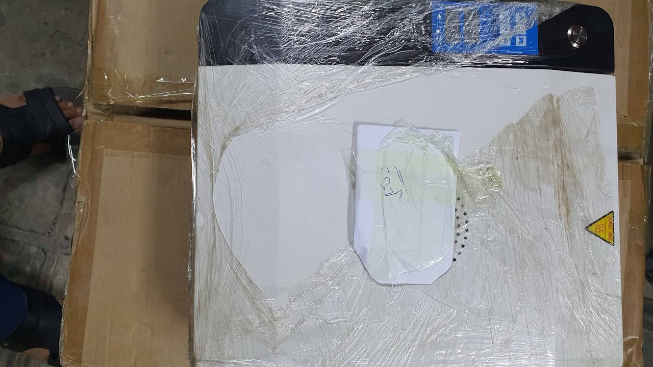 طابعة DTf متروكة فترة طويلة مع مكبس حراري جديد للبيع مكان بغداد الدورة للتواصل على رقم ***********
