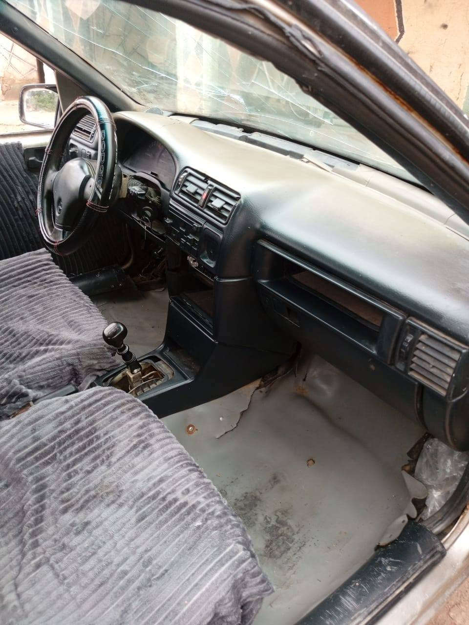 اسلام عليكم اوبل فكترا موديل ٩٣ محرك كير بشرط مصبوغه جديد   رقم واسط سنويه نافذه  السعر ٣٠ وبيه مجال العنوان بابل رقم الهاتف ***********
