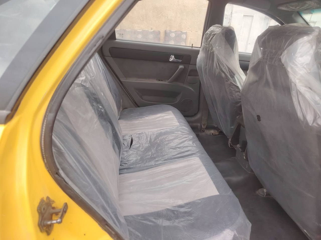 السلام عليكم سياره اوبترا للبيع سياره 2011 كفاله عامه مسبوق عام للجماليه سعر 65ل الوان بغداد المنصور سياره مقفوله من الضربه سنه اولى 30 ***********
