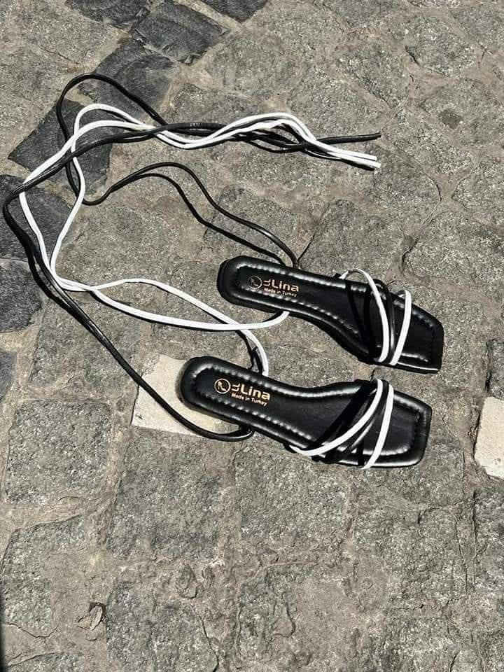 السلام عليكم
عرض خاص تحطيم الاسعار
لمدة اسبوع
سعر القطعة 5الف دينار المفرد بسعر الجملة 
القياسات 37,38,39,40
صندل تركي درجة أولى


**إذا كنت صاحب هذا الإعلان وتريد حذفه لأي سبب، رجاءا أرسل رسالة إلى الدعم الفني**