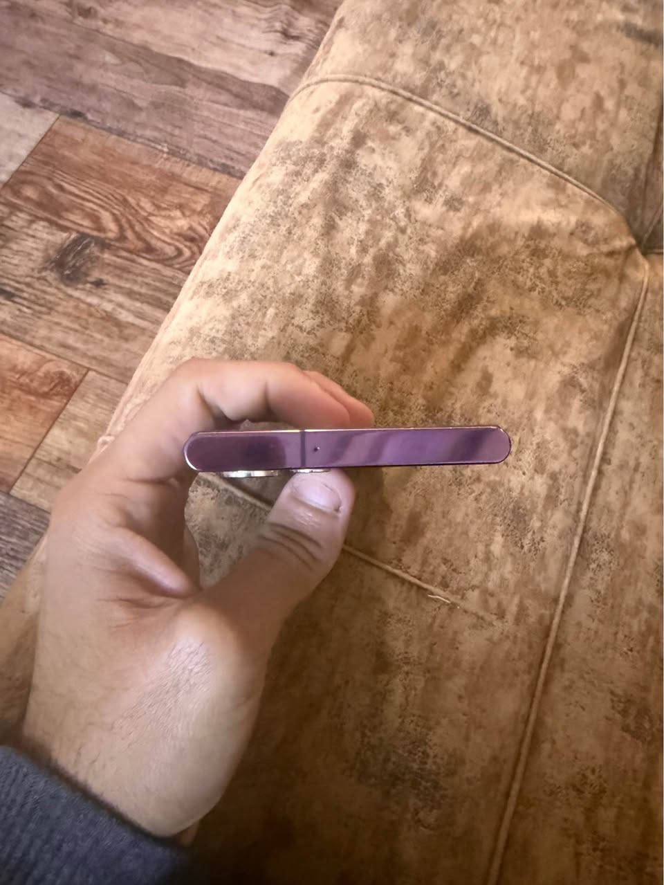 السلام عليكم عدي إس 22التره 256 شرق أوصطً مآبي شي وتر على فحص مامفتوح *********** بغداد, العراق
