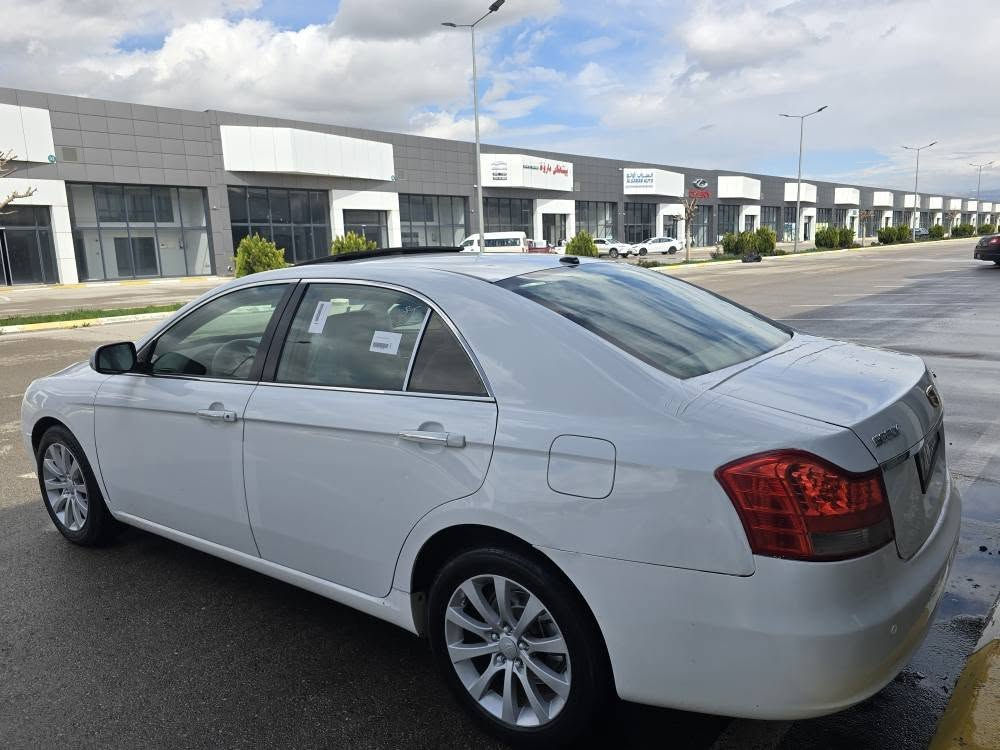 جيلى ئيميگراند 2014 
مواسه فات(توماتيك عادى جام و ئاوينه كاره با ناو زه رد كوشن جلد سلايت حاسه ويل كه ب) به شه رتى(گير و مه كينه و ته بريد و كه رمى و ته قه و ره قه 
ته حويل غرامه به شه رت بوياخ يه ك به له ى بجوك بى ليدراو و شت نرخى ٧٧ كه لاو معامه له سه ياره كه نمونه يه له جوانى و باكى مشته ريت تيل بكه *********** سليمانى ناو شار السليمانية, العراق
