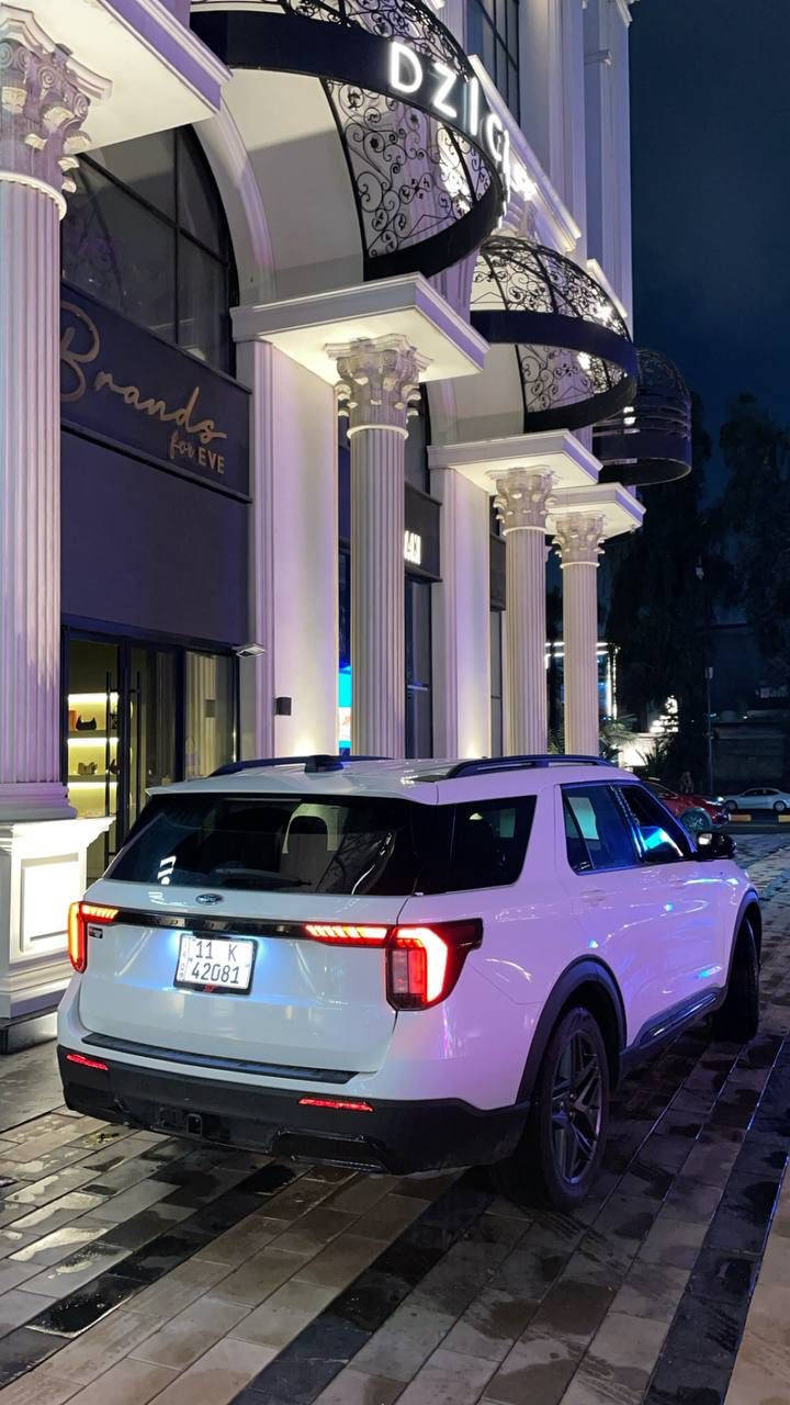 فورد اكسبلور
مواصفات : ST-Lien فول مواصفات عدا البانوراما 
موديل :2025
السياره كلين تايتل 
مرقمه بغداد بأسمي 
السعر :39,600$ وبيه مجال
الرقم : ***********
