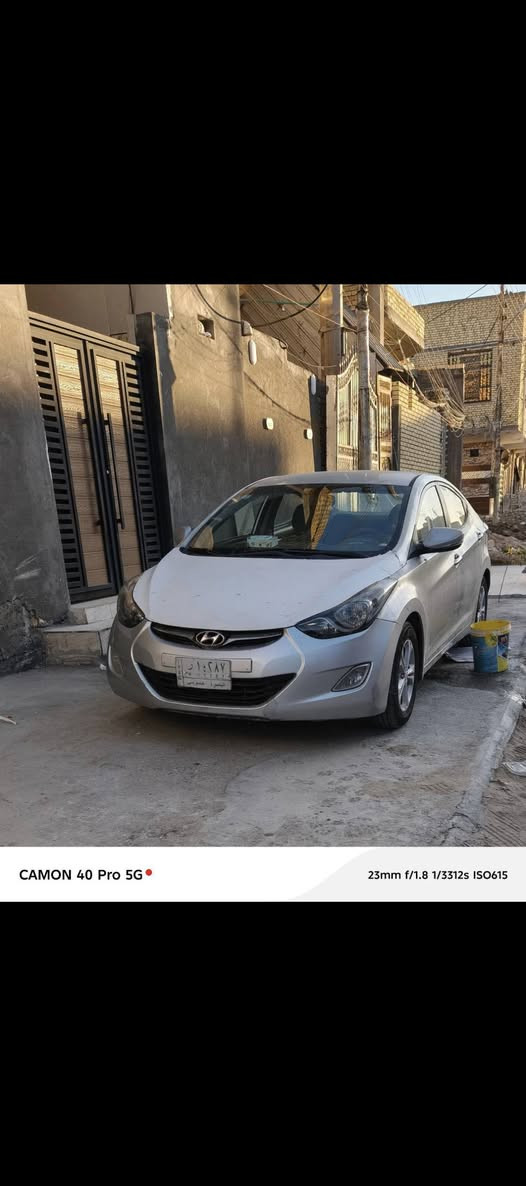 النترا مديل2012 سياره حلوه ونضيفه سياره بيها جراد بس لقماره ما جارده 
سياره مابيها ضربه ابد مكينه ووكير كفاله حداديه وره وكدام جديده تخم تاير قبل سبوع شاده سياره مابيها كل نقص تبريد ثلج ❄⛄تدفئه  وشرط تحويل راعيها يمي بناصريه بحي اريدو   سعرها 93 
 رقم *********** 
وبلخدمه
