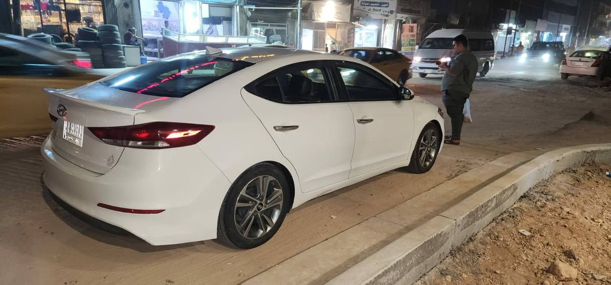 النترى موديل ١٨ وارد امريكي الضرر ربع بنيد وربع جاملغ فقط صور الحادث موجوده .. السعر ١٢٨$ بيه مجال فول للاخير كاميره رادار جانبي سلايد بصمات بيبان وبصمة تشغيل تشغيل عن بعد تدفئه كشنات وستيرن ويل كب اشاير بالمري مع الترحيب لون ابيض ...
المكان بابل / مركز الحلة 
*********** ..  *********** حلة, بابل
