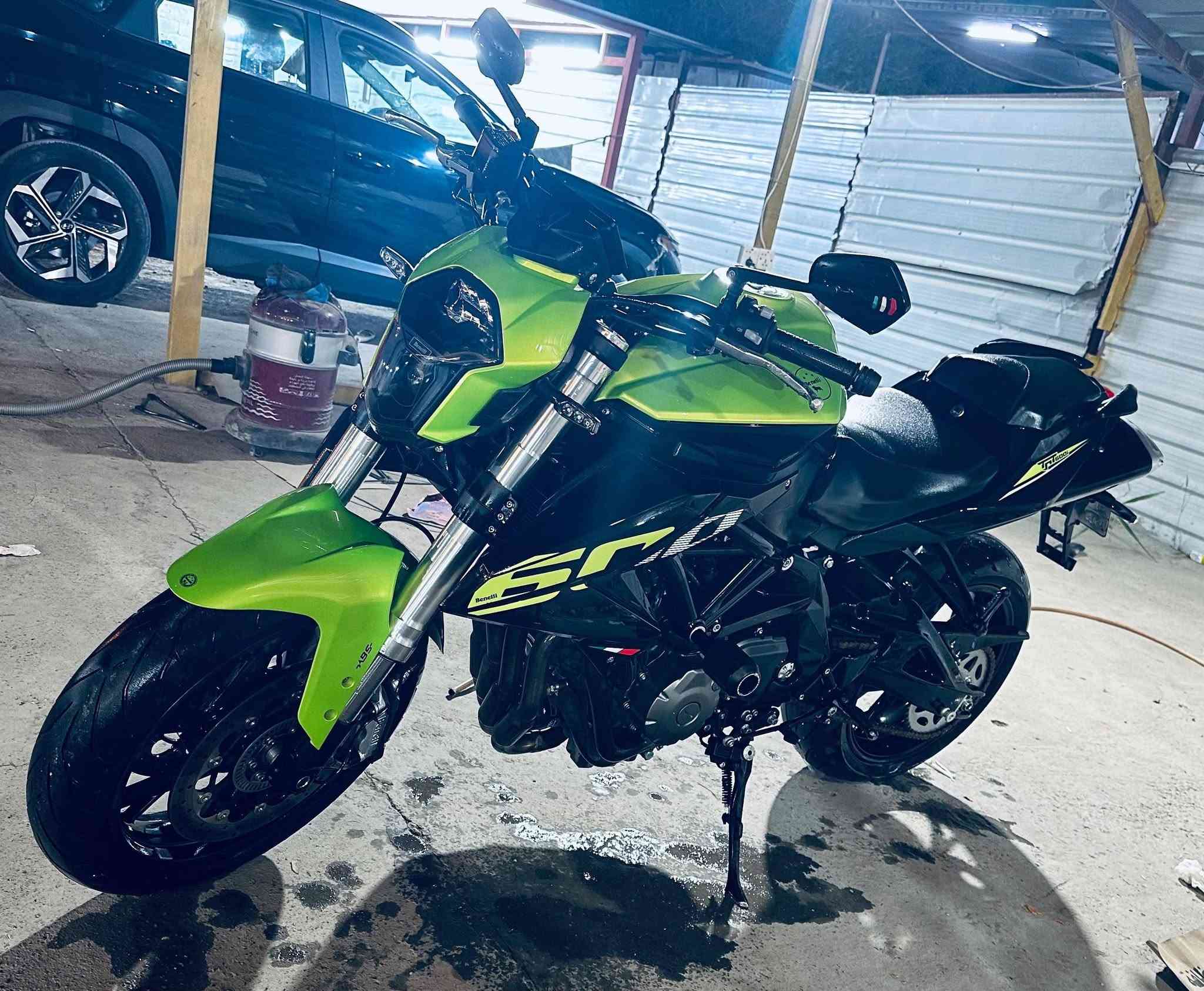 Benelli 600 2022
طالعه2025 إيطالي أصلي بحالة الوكالة
الموديل: Benelli 600
المحرك: 600 سي سي
4 سلندر — صوت وأداء معروفين
الممشى: 6000 فقط (مشي قليل جدًا)
الدراجة بحالة ممتازة، استعمال نظيف جدًا
 أدامة كاملة
فلاتر جديدة
بلكات جديدة
نوزلات جديدة
البنزين المستخدم دائمًا محسن
المحرك والسحب ممتاز، جاهزة للاستخدام بدون أي صرف
💰 السعر المطلوب: 9,250,000 دينار مجال قليل بعد الفحص اي خلل تدلل
📞 ***********
مكان بغداد
 مو شراي لا تدخل، والفحص خير برهان
⚠️مكلف بالنشر

