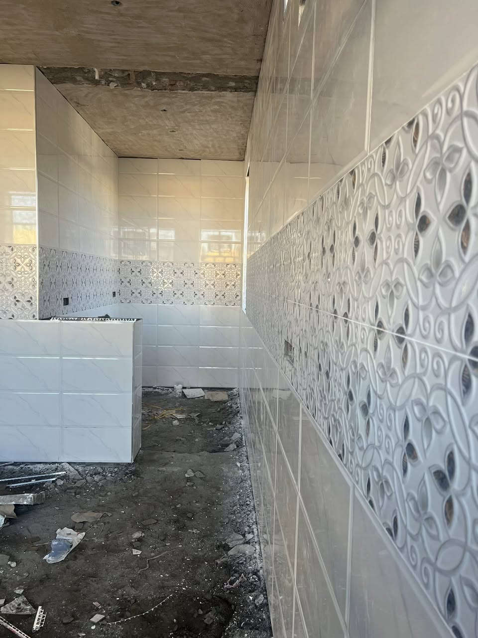 سلام عليكم
اسطه سيراميك شغل درجه اولآ تسليم مهندس 
اسعار مناسبه نبذه عن شغلي انشالله ينال اعجابكم 
للتواصل ع ***********
