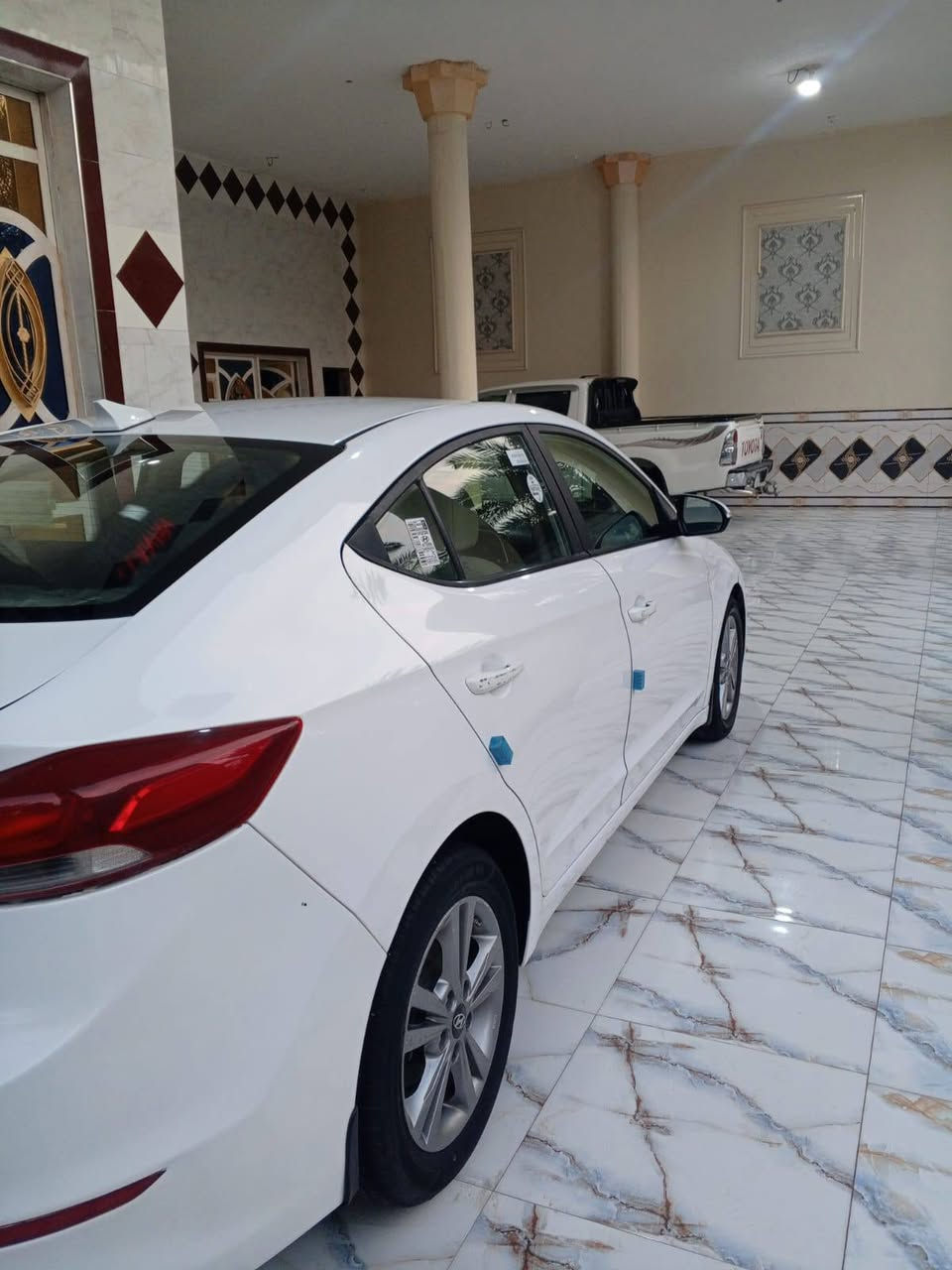 السلام عليكم سياره البيع انتره مديل 17 سياره سياره جديده بمعني الكلمه بيها بارد بل باب مال السايق وبنيد مبدل والباقي كفاله عامه رقم النكليزي جديد كهربائية كله شغاله سنويه السنه 0030 السعر 130 وبيها مجال الإمكان البصره رقمي ***********
