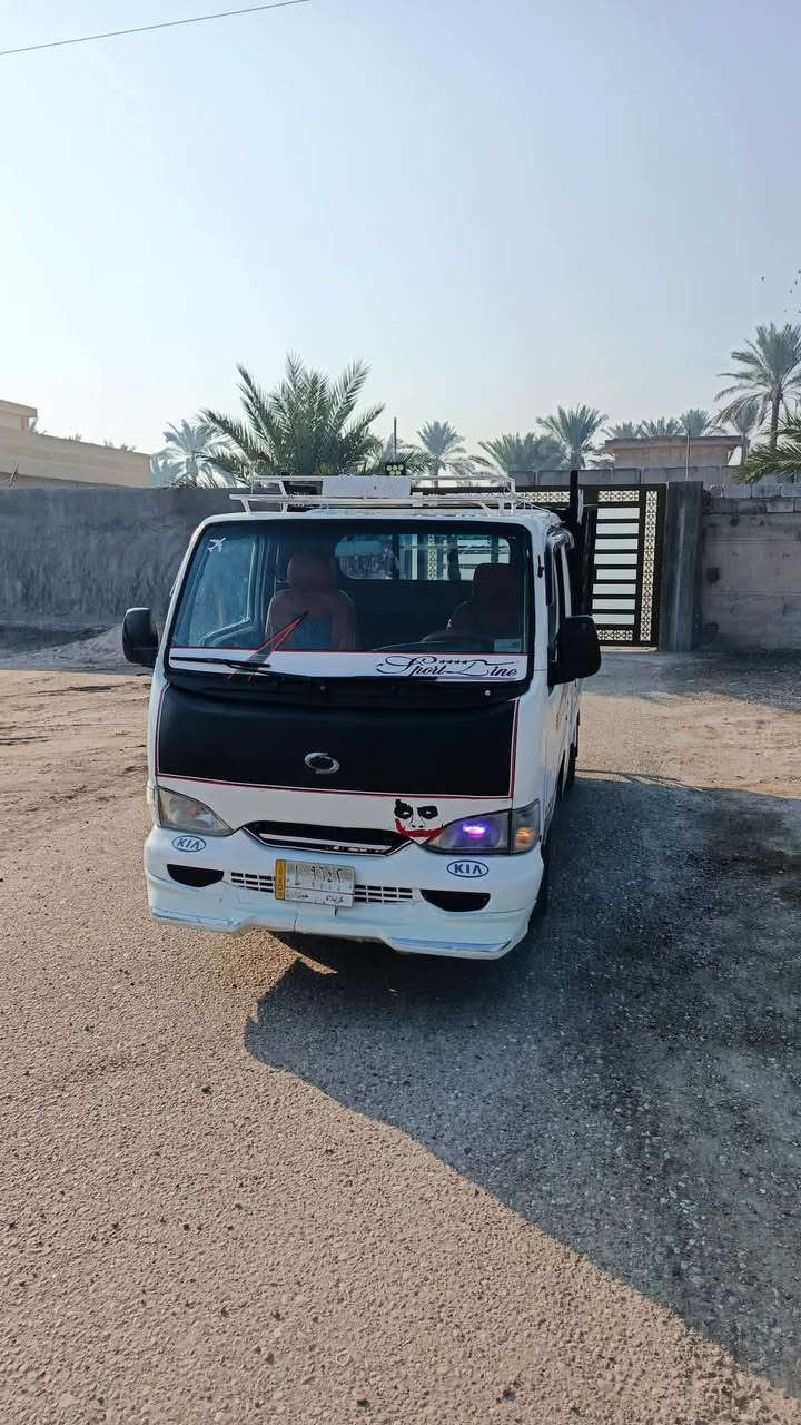 السلام عليكم للبيع كيا  موديل 99 محرك كير اكسن كلهن انضاف شاصي رقم شاصي مكفولات سنويه لل27 السعر 48  العنوان البصرة للتواصل رقم الهاتف ***********
