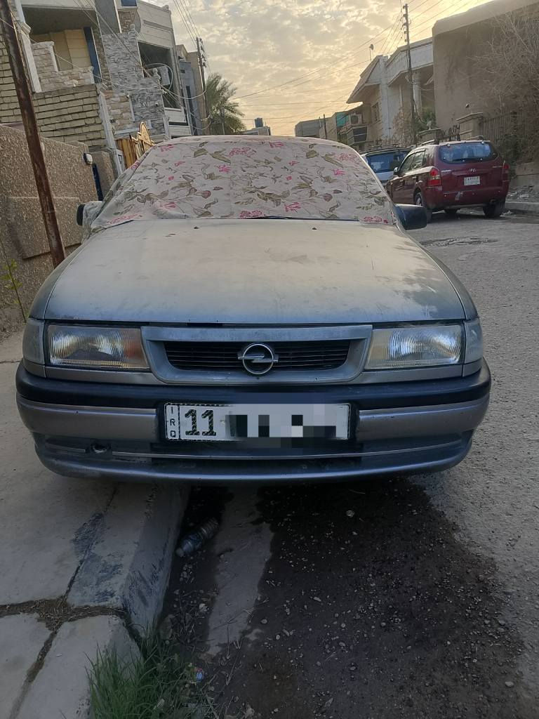 أوبل فكترا نظيفة جدا وما تحتاج اي مصرف جاهزة على آخر حباية حجم المحرك 1600اقتصادية جدا بالصرف..
كير ومحرك وصدر وتخم تاير كلهن جدد داخلها كلش نظيف بيها كم مكان شوية جان خويس شيء بسيط ومصلحهن مبين بالصورة شوف العين والسيارة بلادية ومجهزها الي قبل لا تكون لغيري
ولو ما محتاج ما ابيعها وبالعافية عالياخذها مهنا بيها ويشوف خيرها..
اريدها ب39 ومجالها جدا بسيط 
مكاني بغداد واي استفسار الاتصال على هذا الرقم *********** متواجد يوميا بعد الساعة ال3 مساءا.. بغداد, العراق
