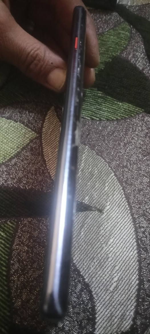 السلام عليكم للبيع ***********
