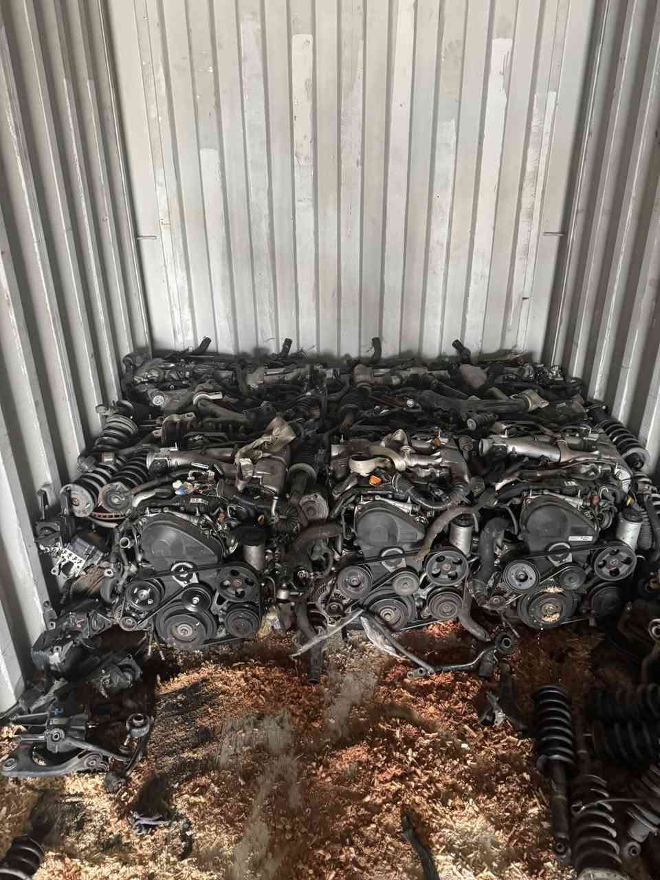 تم بعون الله اليوم وصول حاوية
اليابان محركات كراون ( ملكة ) (شاهينة) (في في تي اي )
مجمع زيد عاشور ***********
