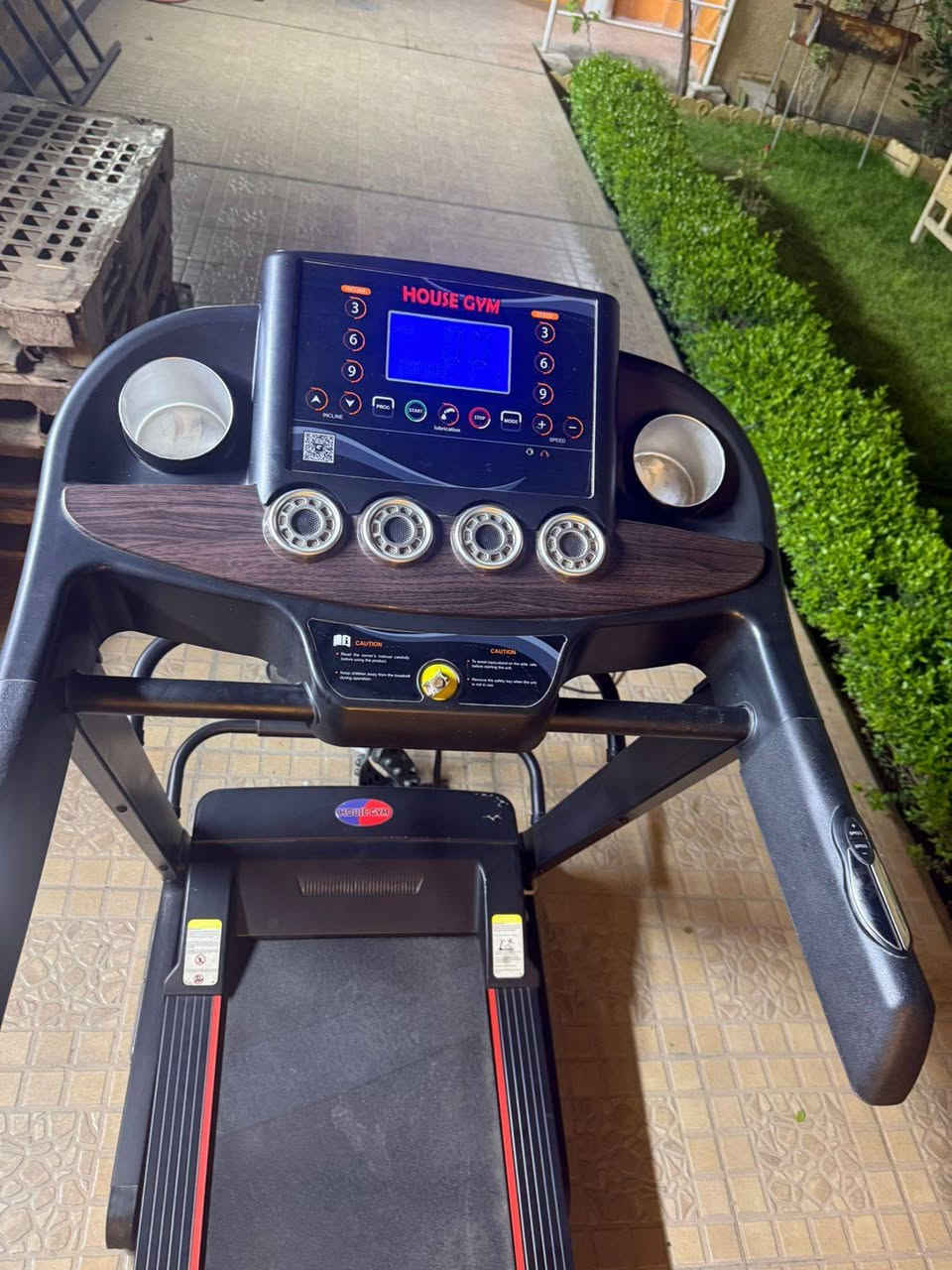 جهاز جري للبيع شركة  House GyM
يتحمل وزن ١٥٠ KG جديد نضافة ١٠٠٪١٠٠
+ حركتين بي هزاز مال خصر ومال عضلات و+كارديو
+ جبلي  +MB3  + يطبك بي جك السعر ٤٠٠ وبي مجال بسيط  المكان الزعفرانية للتواصل خاص


**إذا كنت صاحب هذا الإعلان وتريد حذفه لأي سبب، رجاءا أرسل رسالة إلى الدعم الفني**