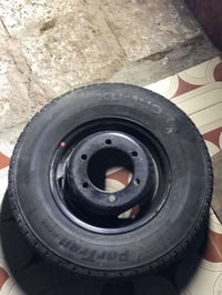 للبيع تايرات بنكو 5 بيهن بس واحد تعبان والبقيه زينات الشراي يتصل 07839...