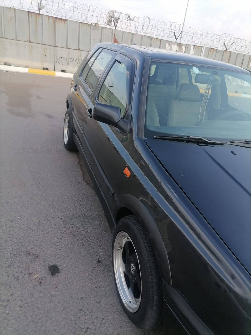 سلام عليكم كولف مديل 1992سياره جديده وجاهزه من كلشي كير اوتو مكينه 2000 كهربائيات زراك ماسحات امامي  تبريد ثلج ويل كب تخم تاير سنتر سنويه جديده 2030 عنوان بغداد سعر(45)واي استفسار اتصال *********** ابو علي
