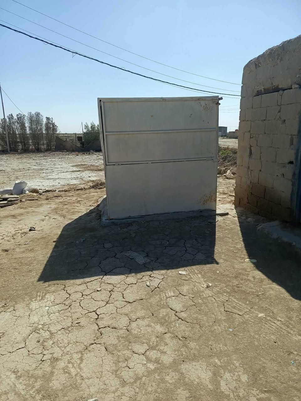 كابينه للبيع مال جاي للبيع مكانها الرميثه ***********
