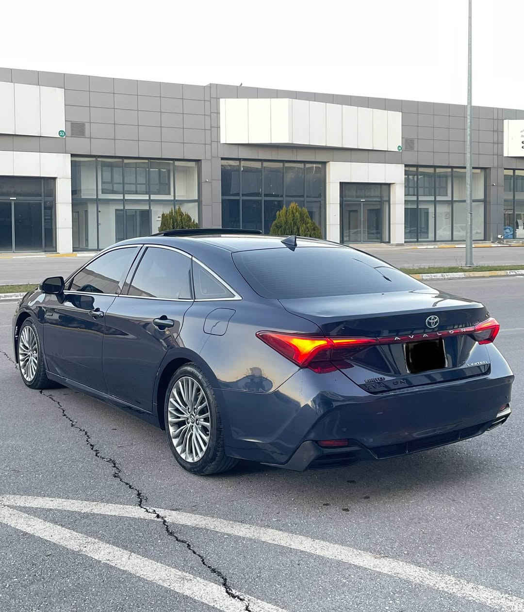 تۆيتا ئە ڤەلۆن 2019 مواسه فات ئەمريکی فول فول مواسە فات  دوو پارچە ی بۆياخی ئەمريکا يە داعمو ليدراوي نيه  زۆر پاکە سە يارەکە  گێڕو مە کينە بە شەرت نمونە يە لە جوانيو پاکی  رەقەمو سەنە وی بە غدايه به شه رتى ئە وليات  ئە ی فرۆشم بێ کێشە يە سە نە وی تا ٢٠٢٧ تازە يە مالی مە دەنی بە شەرت  

بؤ سعر ته له فون بكه 
***********
***********
سليماني السليمانية, العراق
