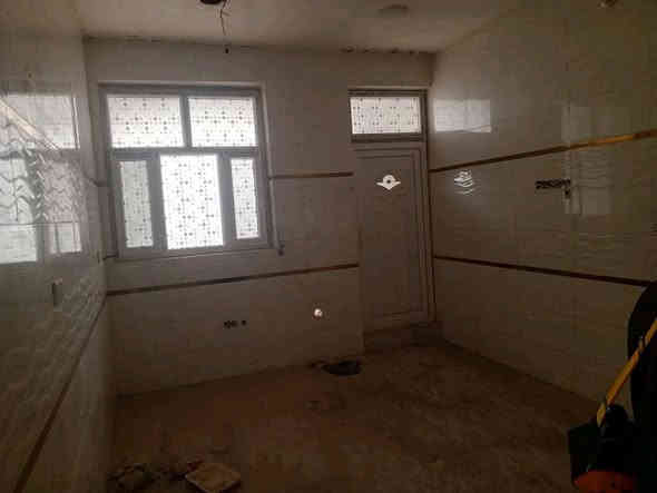 🛑شقة للايجار ابي غرق حي السلام قريبة ع التبليط غرفة وهول ومطبخ وصحيات قيمة الايجار250 للاستفسار الاتصال او واتساب او مراسلة الصفحه ***********
