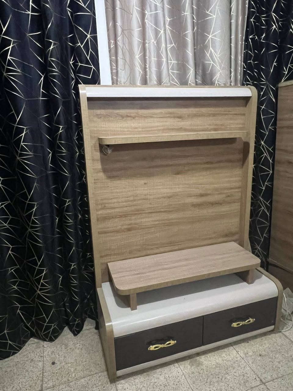 السلام عليكم غرفه نوم تركيه ضخمه ١٠ قطع نظافه ٧٠٪ السكن بغداد الأمين رقم ***********2 (السعر 750)
