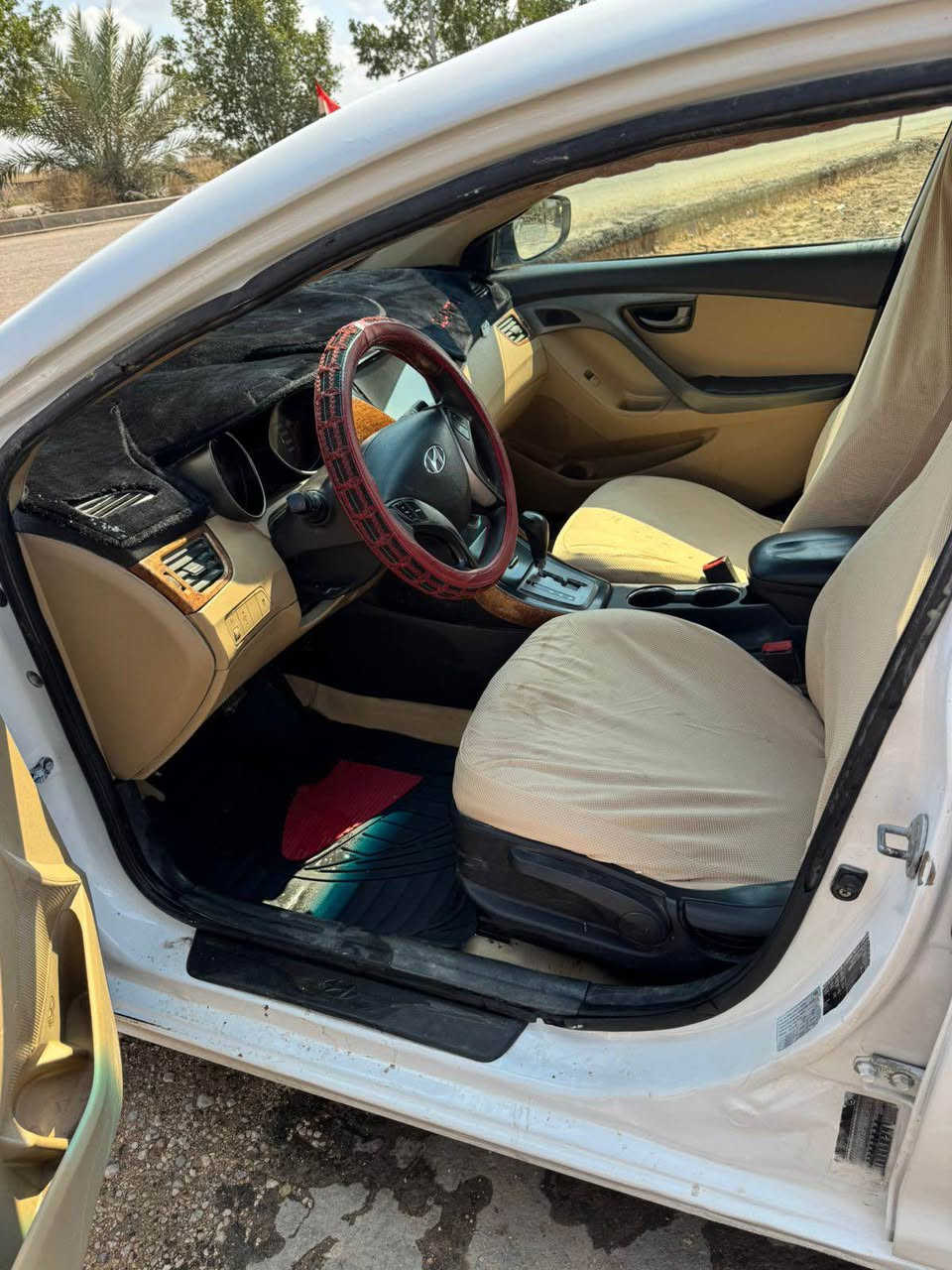 النترا 2013 رقمها أربيل دولي الجديد بأسم عربي  خليجية مكينة دوووش بيها ضرر جاملغ خلفي وأمامي جهة الصدر وبيها مكانات صبغ جمالية ابيع حزام السيارة مكفولة لغود شواصي تكم قمارة حوض جاهزة مكينة كير حدادية كهربائيات تخم تاير مواصفاتها شاشة كامرة اشاير بالمري تحكمات السعر 77 وبيها مجال بسيط ***********////*********** العنوان الإسكندرية المحمودية, بابل
