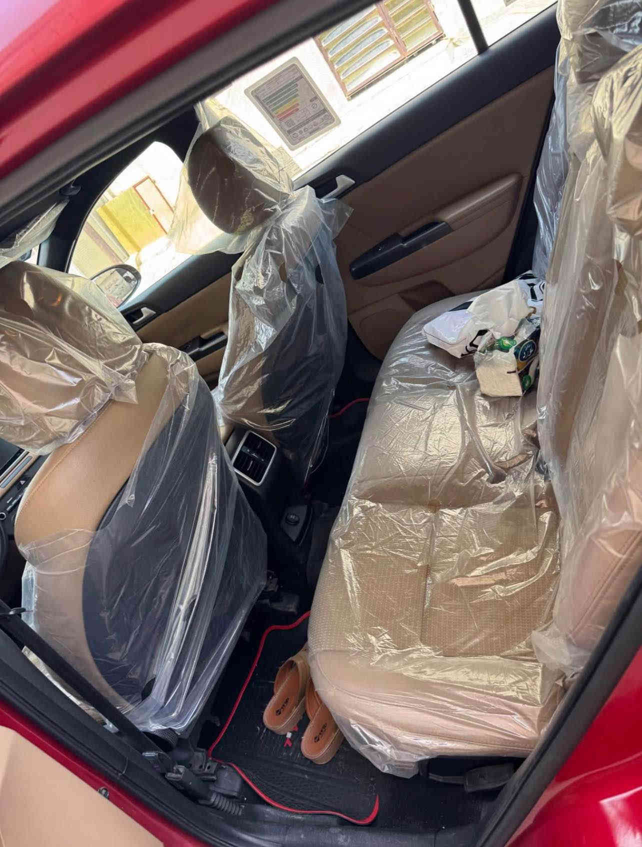 كيا سبورتج
2020 شركة الدولية خليجي
لون احمر
2000 دوش قطعتين تبريد
شاشة جبيرة
كامرة دوارة
حساسات امامي خلفي
داخل جلد حمصي
سيارة كلش جديدة كفالة من الصبغ والبارد
ماشية 60 الف كيلو
رقم بغداد باسمي 
السعر : 203 بها مجال بسيط
مكان السيارة : بغداد الدورة
للأستفسار : ***********
أو : *********** بغداد
